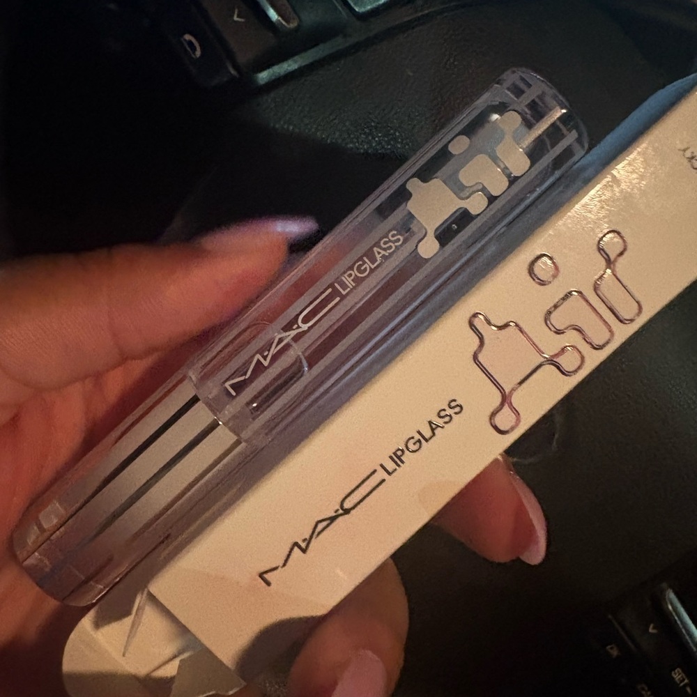 MAC Cosmetics Lipglass clear